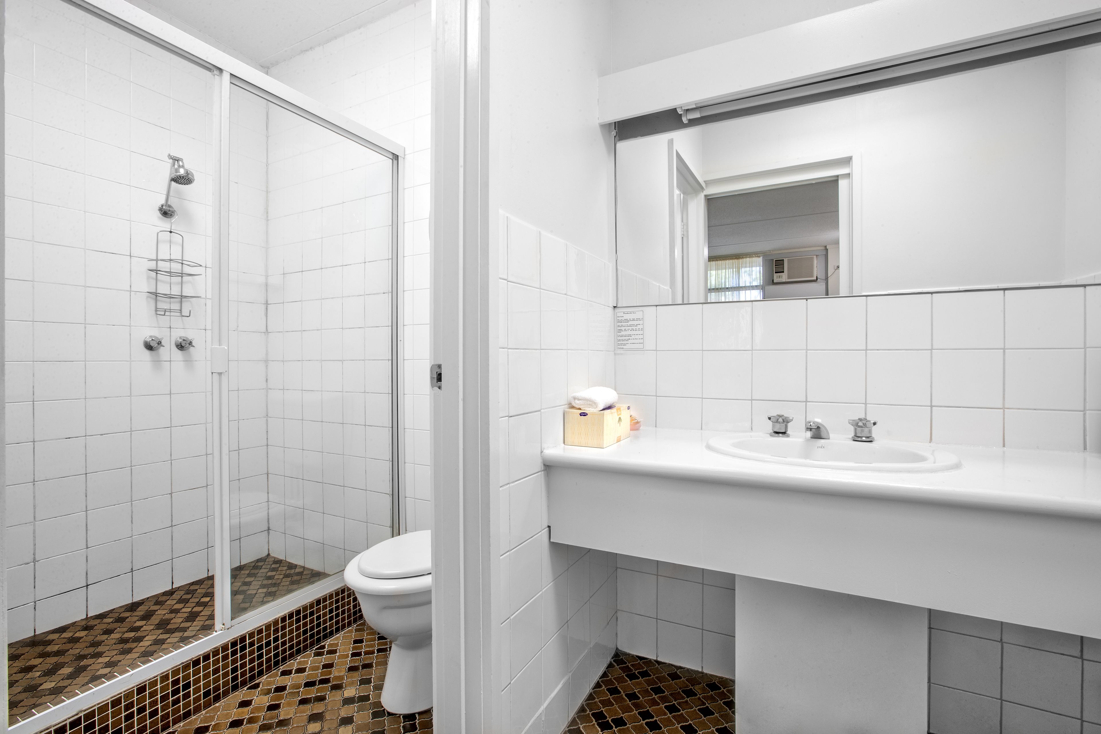 Photo - Parkside Inn Motel