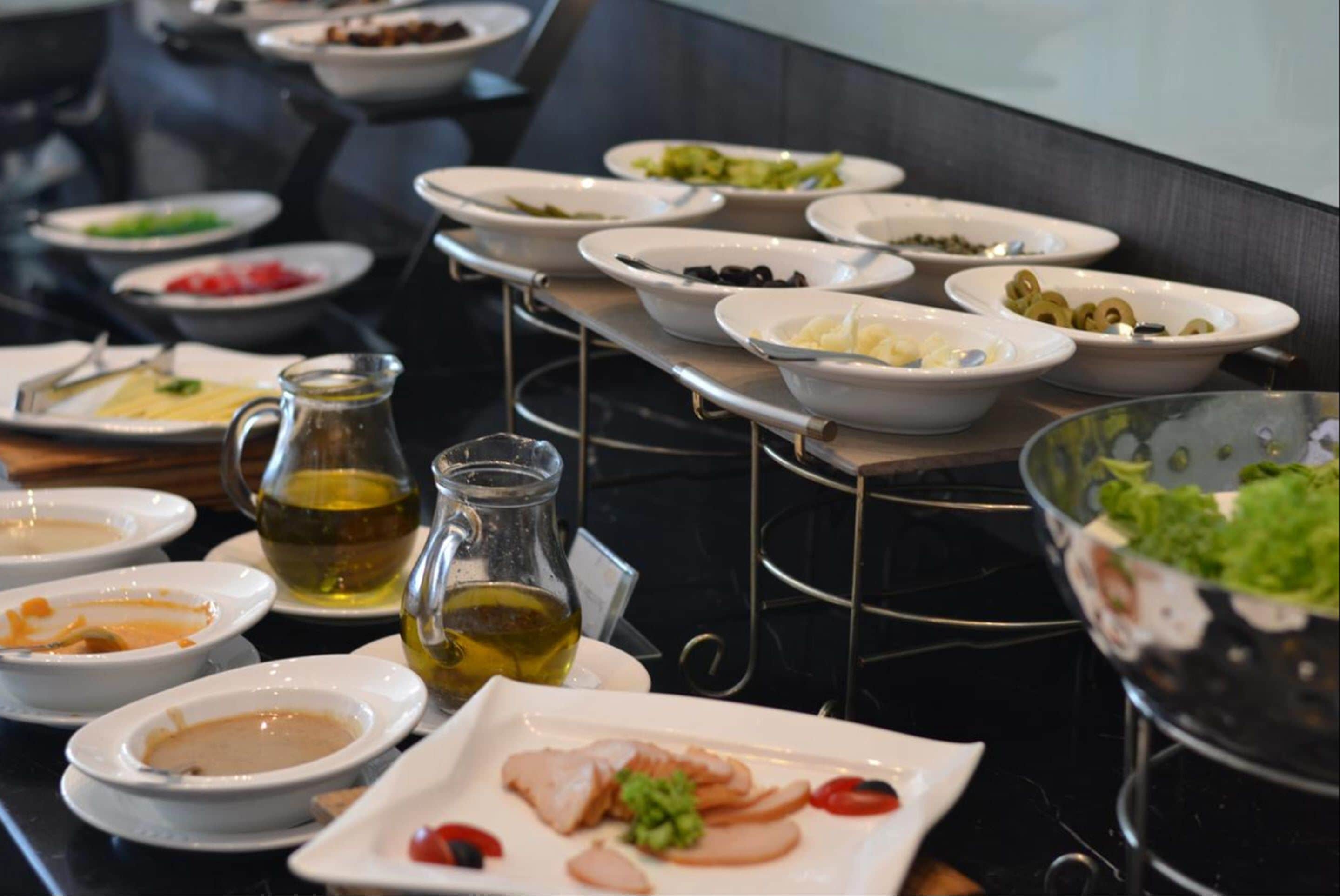 Sarapan Eropah setiap hari (MYR 35.00 seorang) 