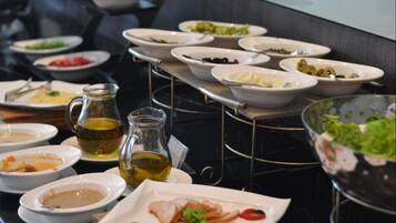 Daily continental breakfast (MYR 35.00 per person)