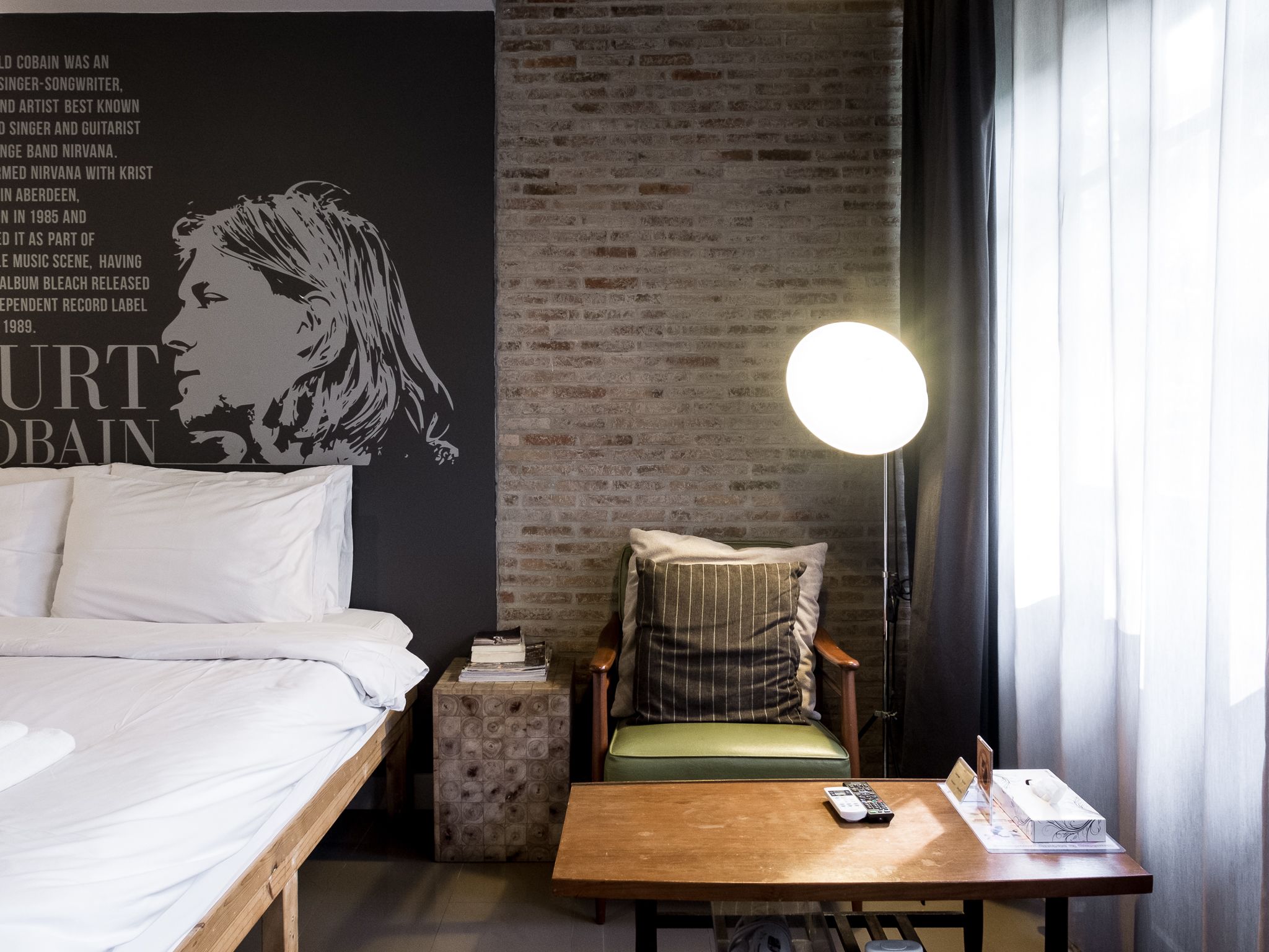 standard room | in-room safe, individually furnished, desk, free wifi