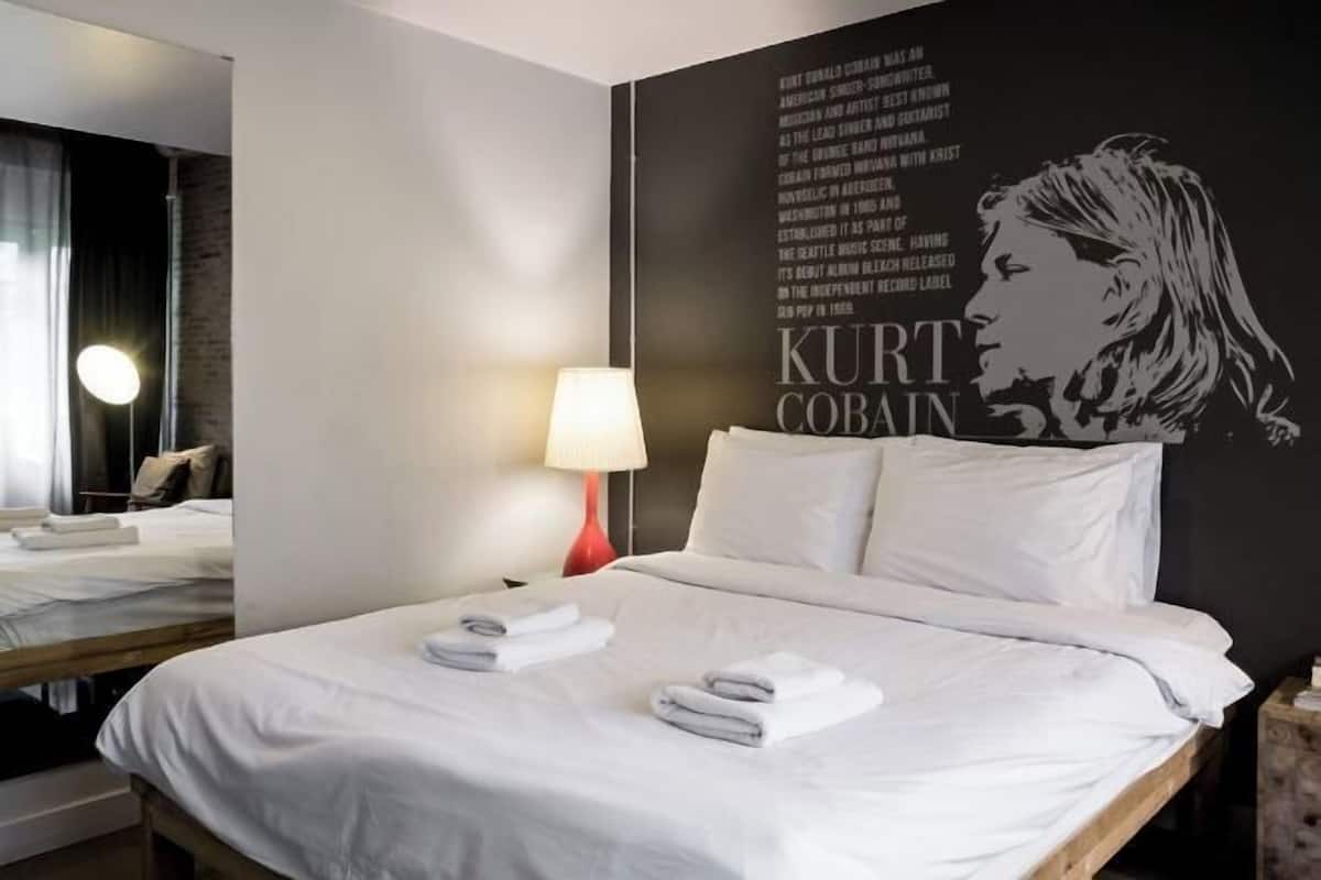 In-room safe, individually furnished, desk, free WiFi