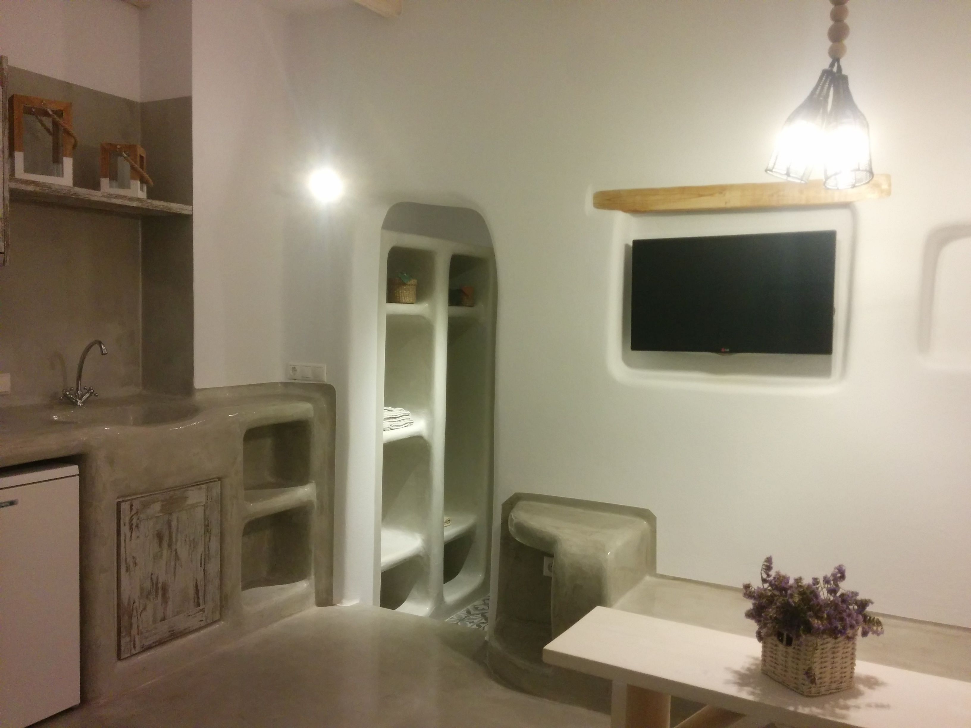 junior suite (deluxe) | private kitchenette | mini-fridge