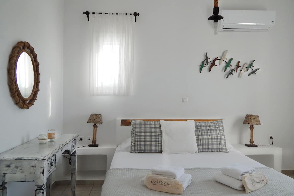 Standard Apartment, 1 Bedroom, Sea View | 1 bedroom, Egyptian cotton sheets, premium bedding