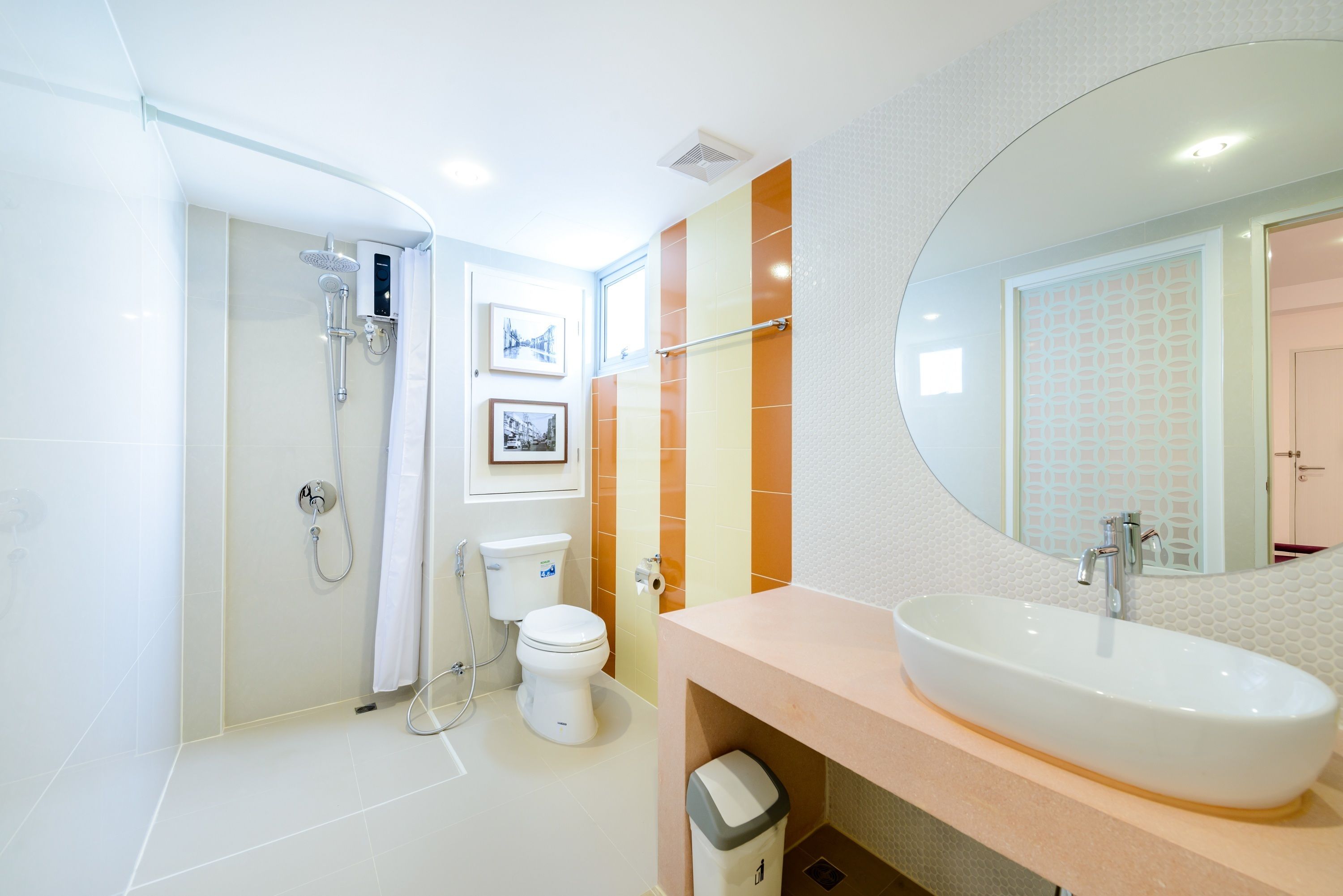 Foto - The Tint At Phuket Town - SHA Plus