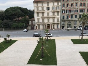 Staduitzicht vanuit accommodatie