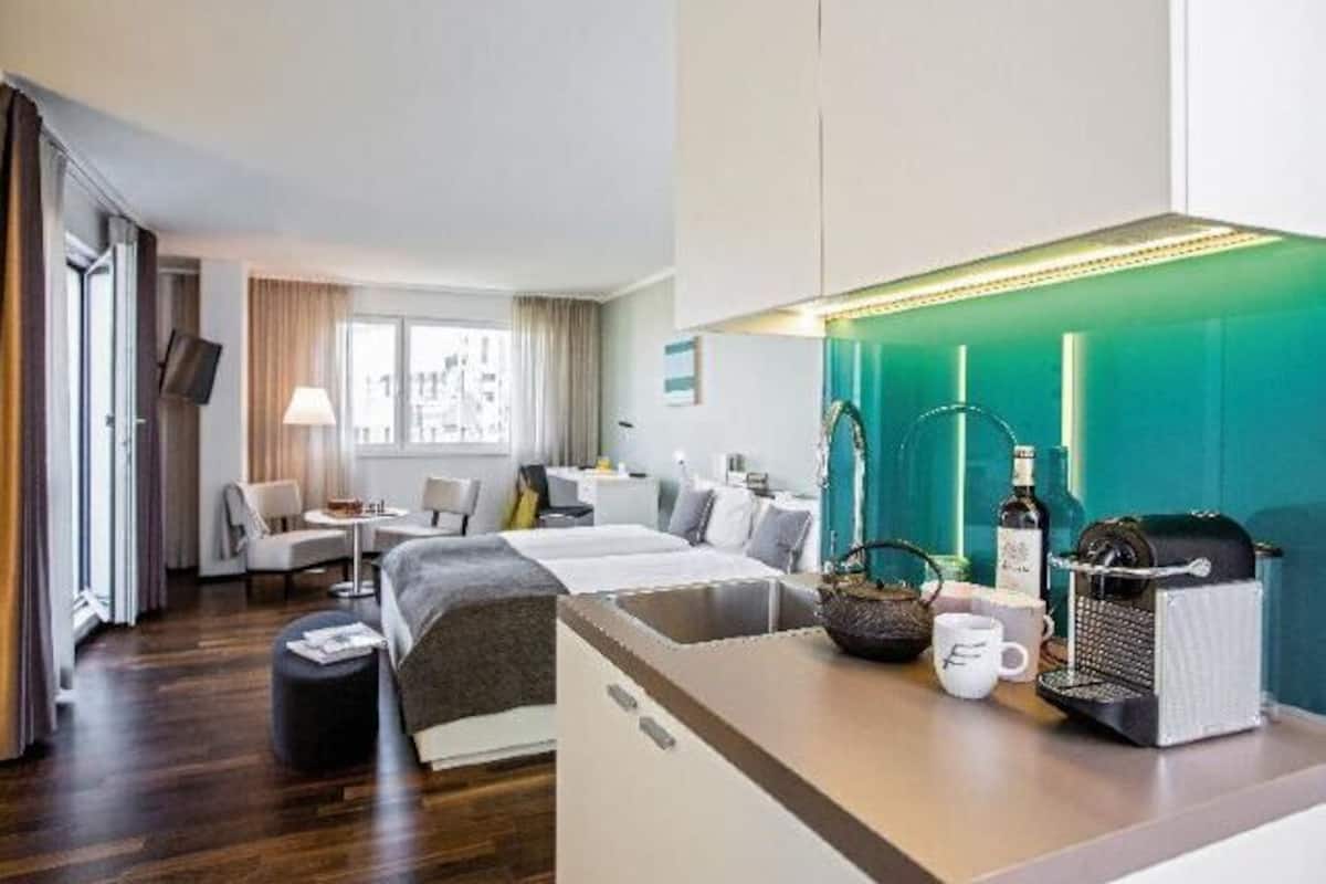 Hypo-allergenic bedding, in-room safe, individually decorated