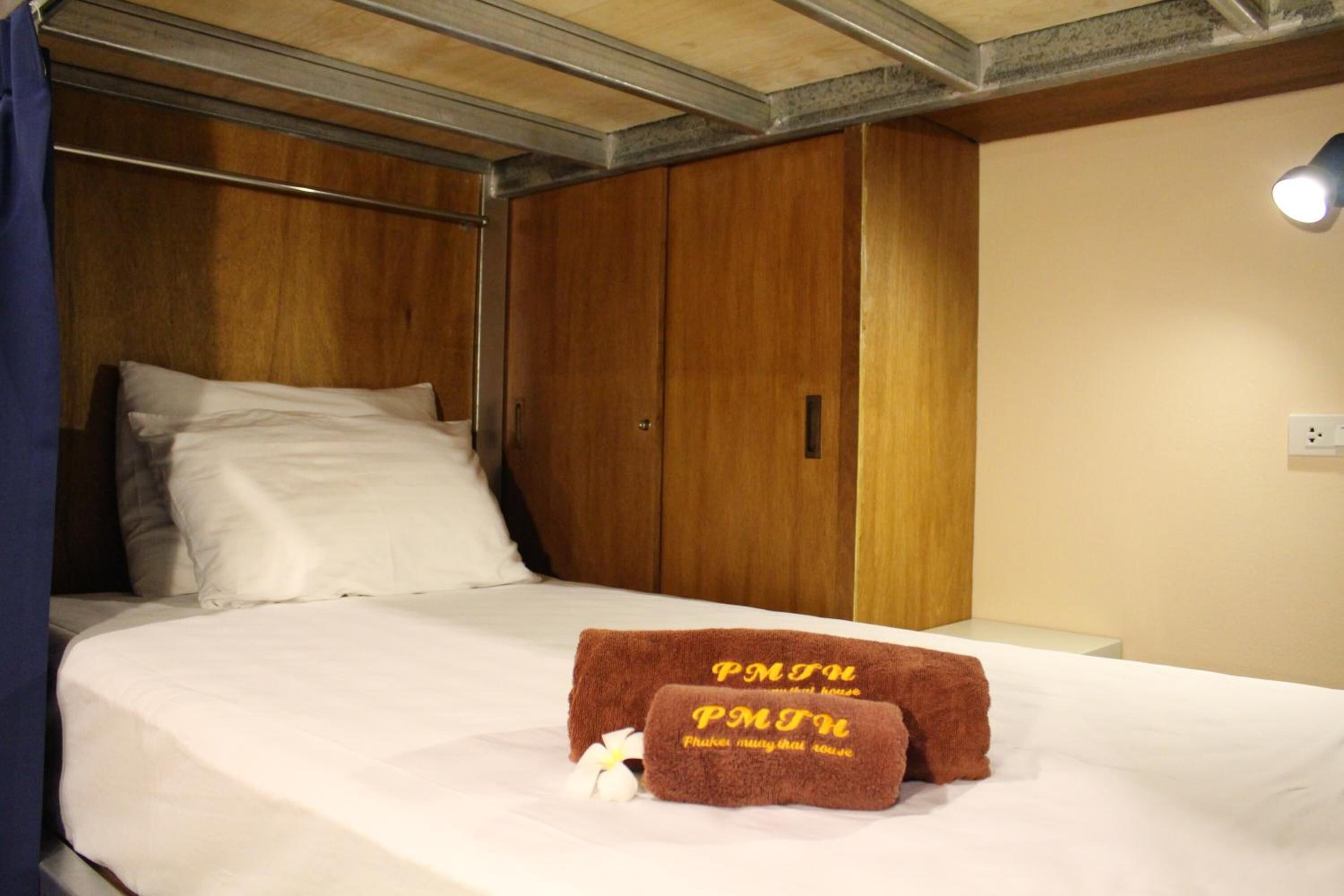 in-room safe, rollaway beds, free wifi