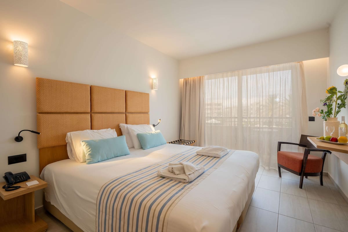 1 bedroom, minibar, in-room safe, blackout drapes