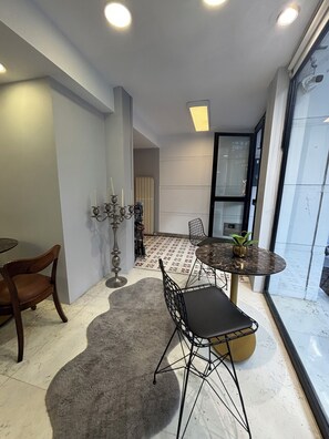 Lobby lounge - Wame Suite Hotel (Istanbul)