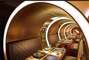 2 restaurants, breakfast, lunch, dinner served; Indian cuisine - The Deltin Hotel (Daman)