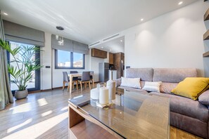 Exclusive-Penthouse, mit Bad, Stadtblick (Ático) | Innenbereich
