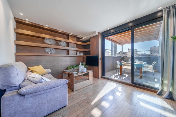 Exclusive-Penthouse, mit Bad, Stadtblick (Ático) | Innenbereich