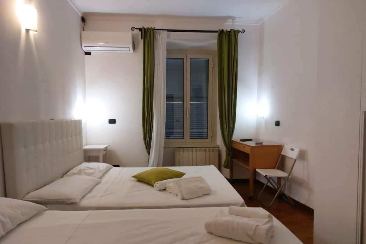 Basic Triple Room | 1 bedroom, premium bedding, down comforters, in-room safe