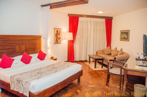 Standard Double Room | In-room safe, bed sheets