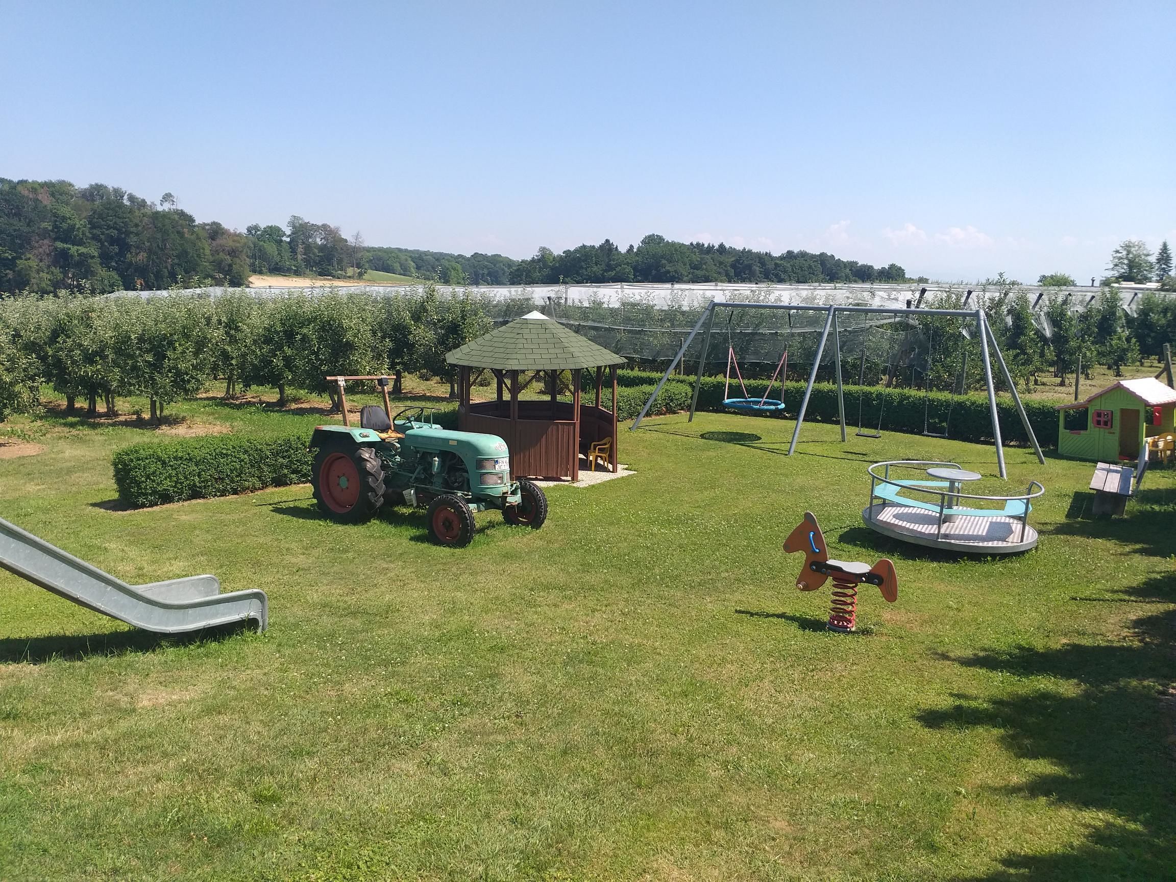 children’s play area – outdoor