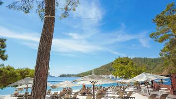 Accommodatie ligt op het strand, duiken, snorkelen, zeilen