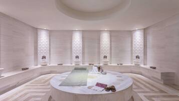 Turkiskt bad/hamam, kroppsbehandlingar och massage med varma stenar