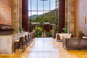 Tyrkisk bad/hammam, kropsbehandlinger, hot stone-massage