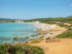 Beach nearby, white sand, beach volleyball - Villaggio Nurral - Campground (Alghero)