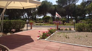 Terrace/patio - Villaggio Nurral - Campground (Alghero)