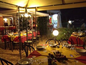 Bar (on property) - Villaggio Nurral - Campground (Alghero)