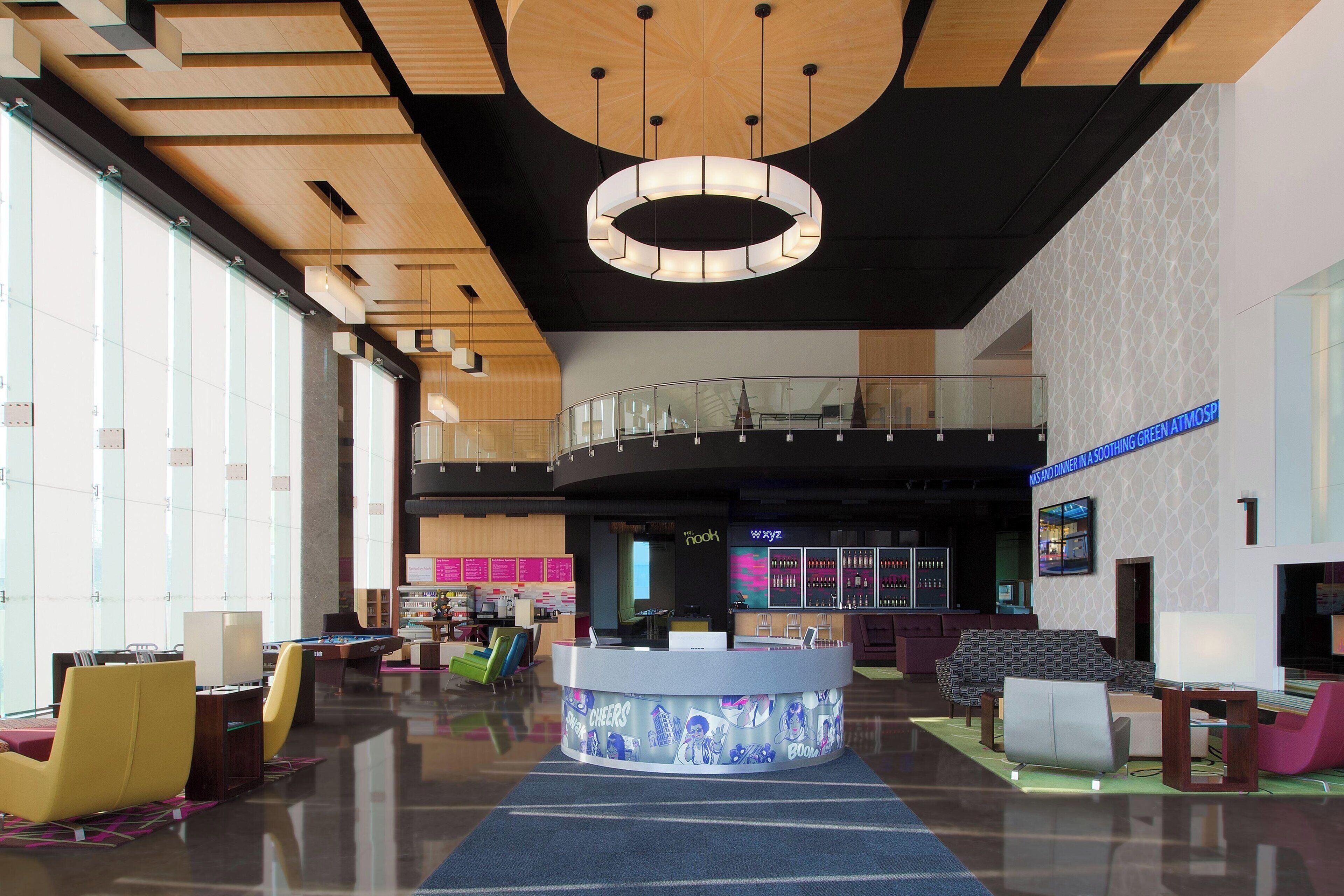 2 bars/lounges, rooftop bar, cocktail bar