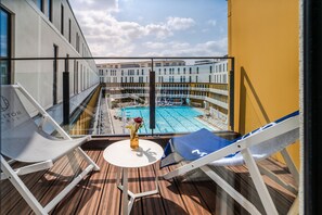 Pool Suite, Balcony, Sun Loungers, Overlooking the iconic pool | Free minibar, in-room safe, desk, blackout drapes - Molitor Hotel & Spa Paris - MGallery Collection (Paris)