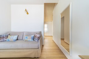 Minibar, in-room safe, free WiFi, bed sheets - Hotel Agia Markella (Chios)