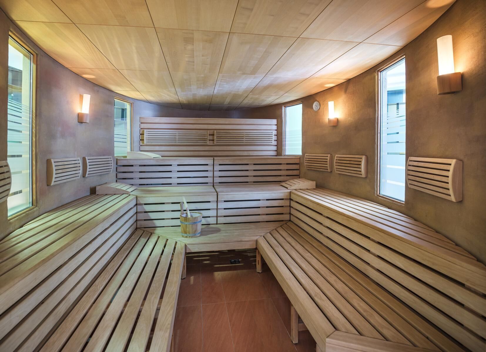 Behandlungsräume für Paare, Sauna, Whirlpool, Körperbehandlungen