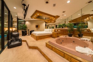 Majestic Swimming Pool | Down comforters, individually furnished, free WiFi, bed sheets