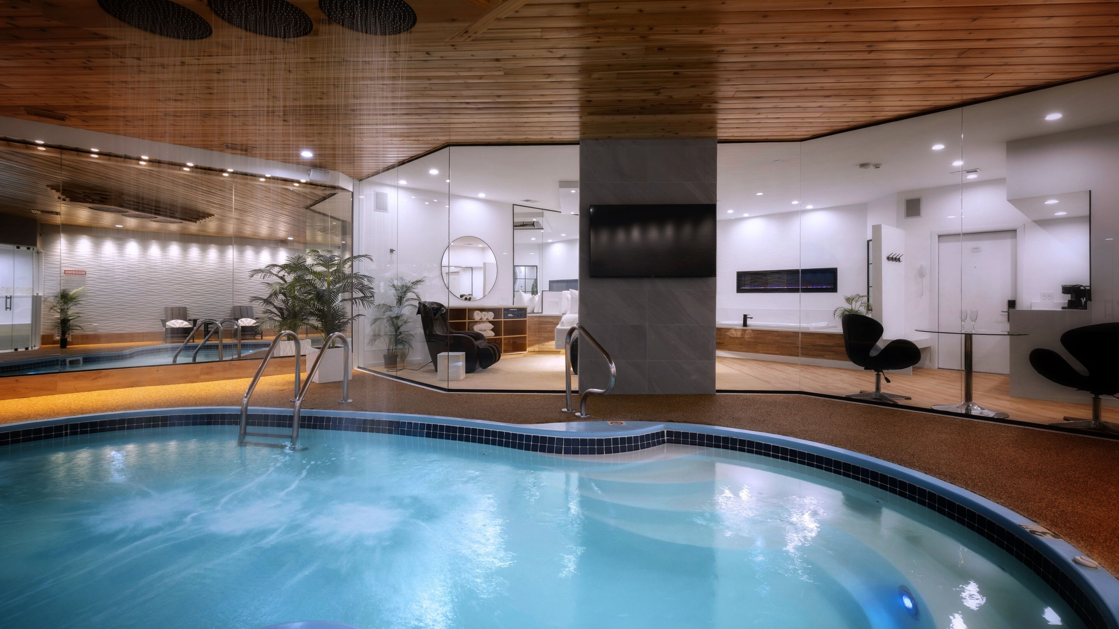 Room, 1 King Bed, Jetted Tub | Down duvets, individually furnished, free WiFi, bed sheets