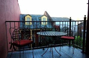 Balcony view - The Olivier House Hotel (New Orleans)