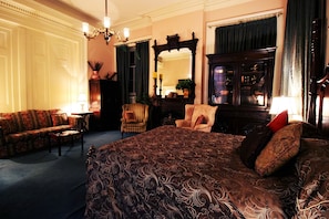 Deluxe Room, 1 Queen Bed