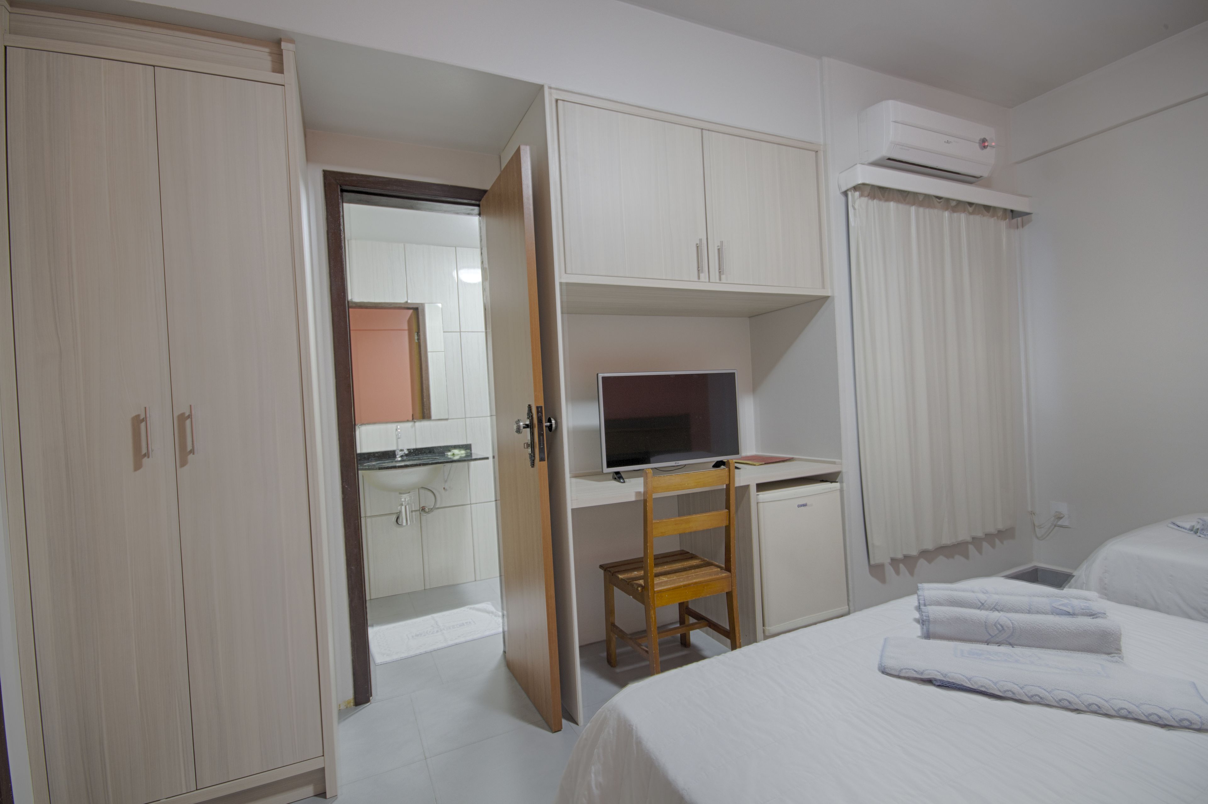 triple room | minibar, soundproofing, bed sheets, wheelchair access