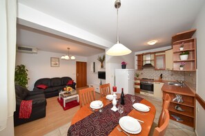 Apartment, 2 Bedrooms, Terrace (up to 4 people) | Private kitchen | Full-size fridge, microwave, stovetop, espresso maker - Villa Gravić (Zadar)