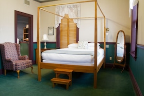 Premium bedding, individually furnished, desk, iron/ironing board