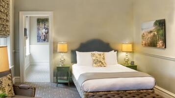 Premier Room | Premium bedding, individually furnished, desk, iron/ironing board