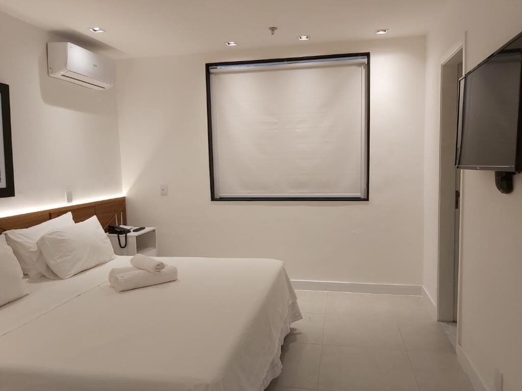 Standard dubbelrum | Minibar, värdeförvaringsskåp på rummet och strykjärn/strykbräda