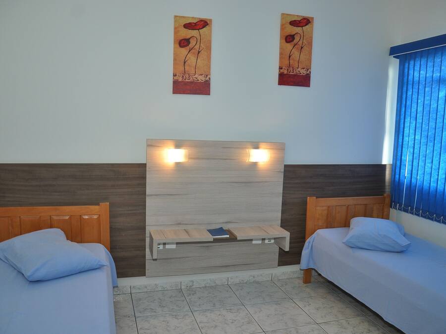 Tabla de planchar con plancha y wifi gratis