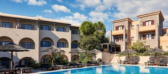 Angelina Aegina Boutique Escape