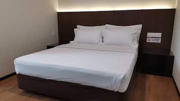 Minibar, iron/ironing board, free WiFi