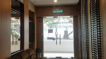 로비