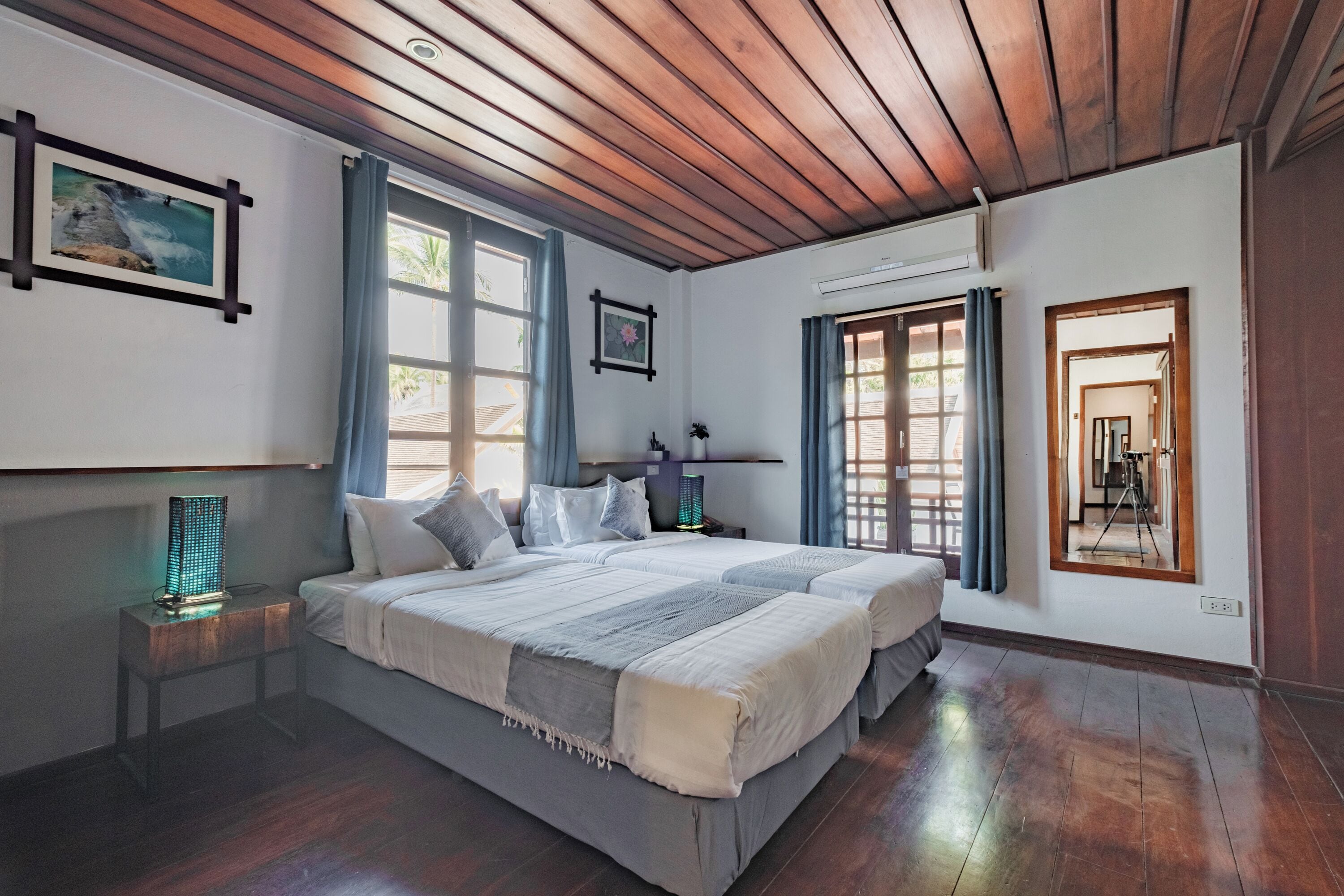 superior unesco | premium bedding, minibar, in-room safe, desk