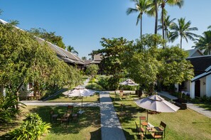 Garden view - Sanctuary Hotel (Luang Prabang)
