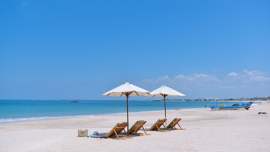 巴厘岛岛开门迎客酒店