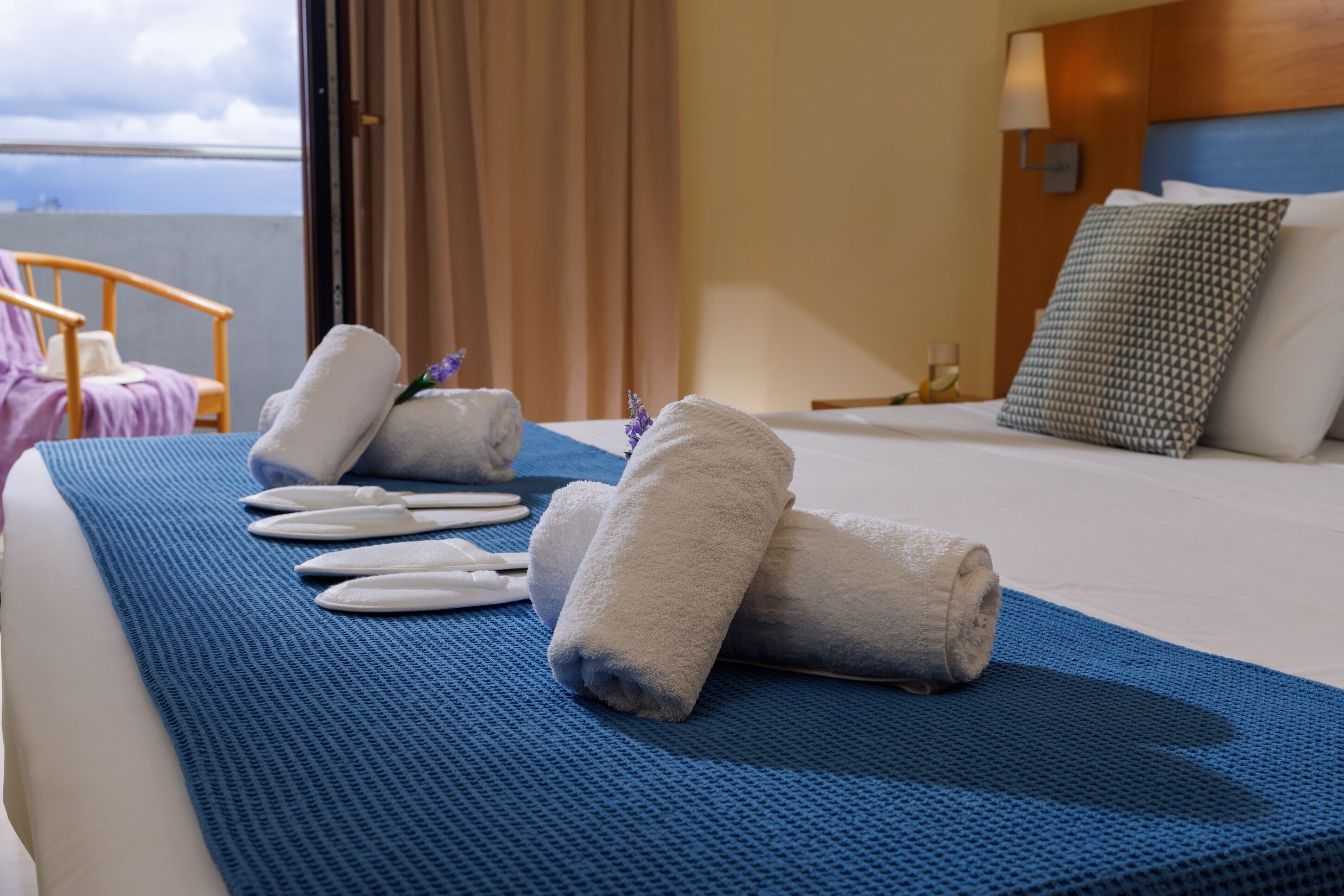 standard double room | 1 bedroom, desk, blackout curtains, iron/ironing board