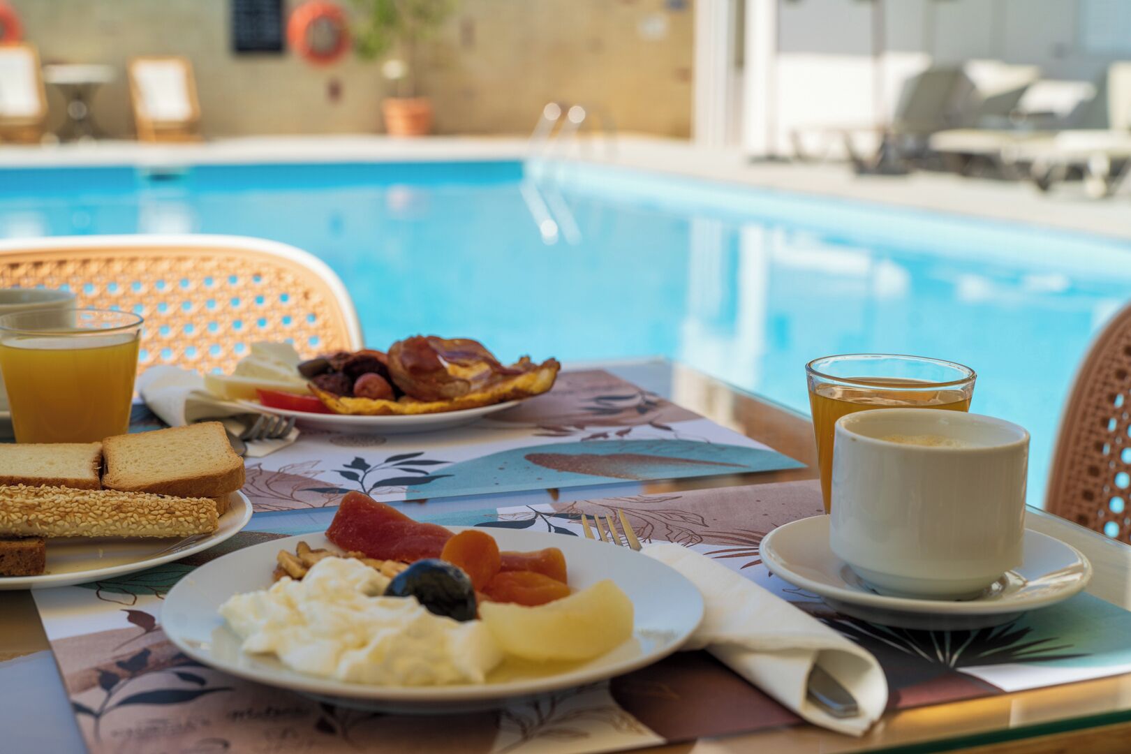 Café da manhã com buffet todos os dias mediante uma taxa
