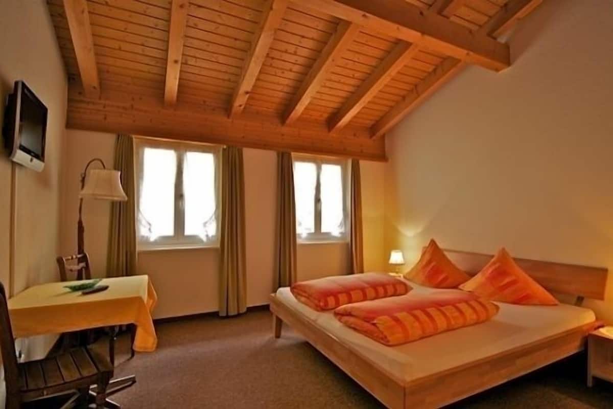 double room | living area | plasma tv