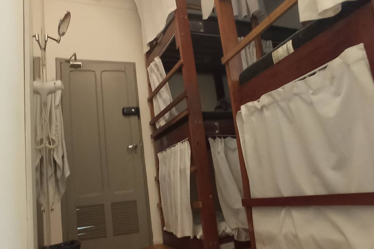 Gemeinsamer Schlafsaal, Nur Frauen (6 people - Air Conditioning) | Ausblick vom Zimmer