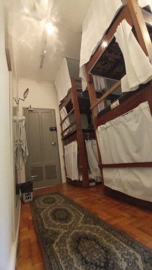 ห้องพักรวม, ผู้หญิงเท่านั้น (6 people - Air Conditioning) | วิวจากห้องพัก